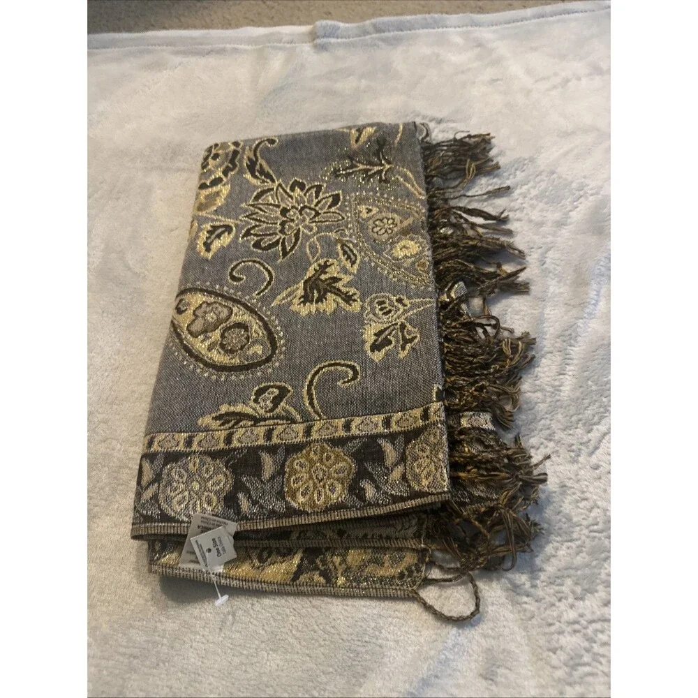 UNBRANDED ONE SIZE Scarf/ WRAP